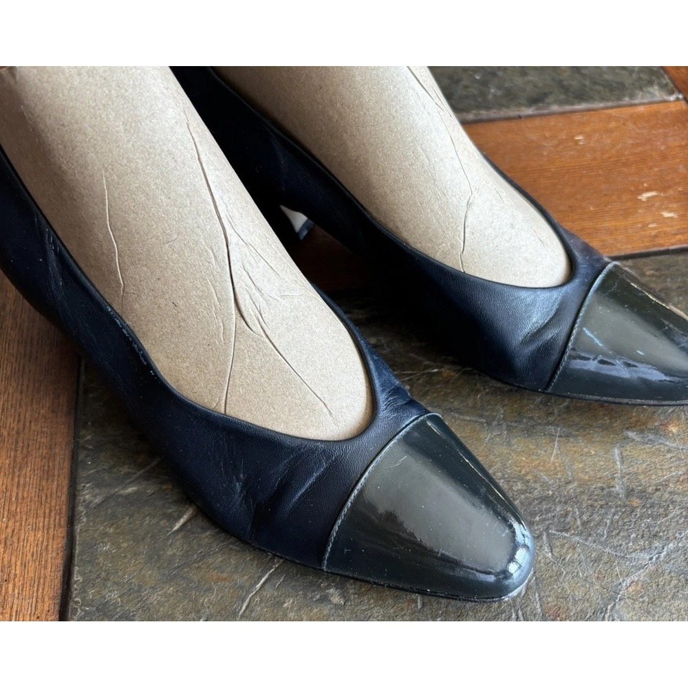 Etienne Aigner Heels Womens 6.5 M Cap Toe Pumps Navy Leather Academic Old Money